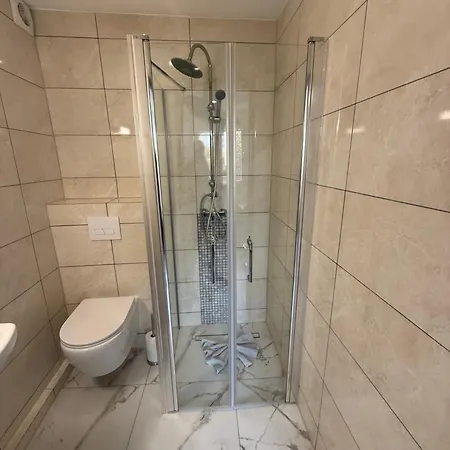 Apartment Charmante Proche Paris *