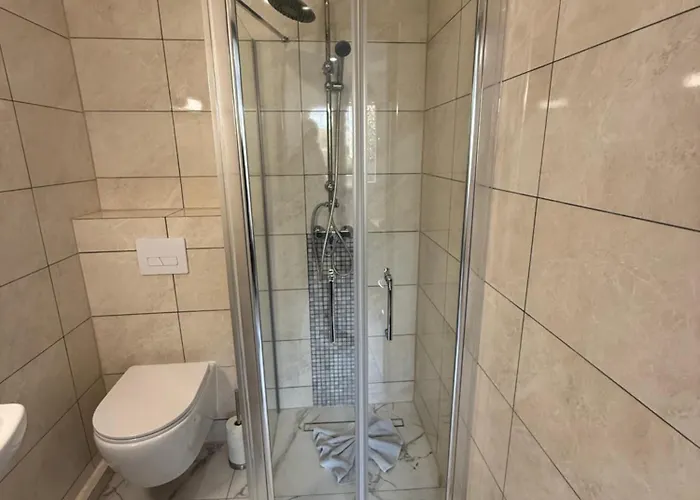 Apartment Charmante Proche Paris *